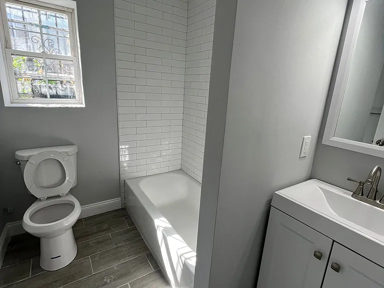 26-28 Avon Avenue - Ground Floor — Photo 16