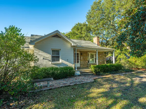 5909 Arbor Rd, Hanahan, SC 29410