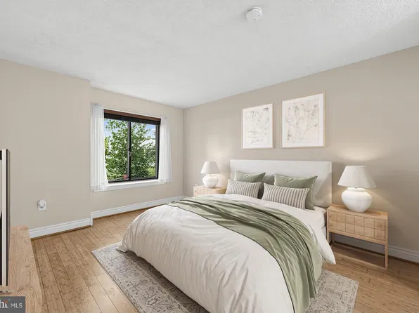 2111 Wisconsin Ave NW APT 104, Washington, DC 20007