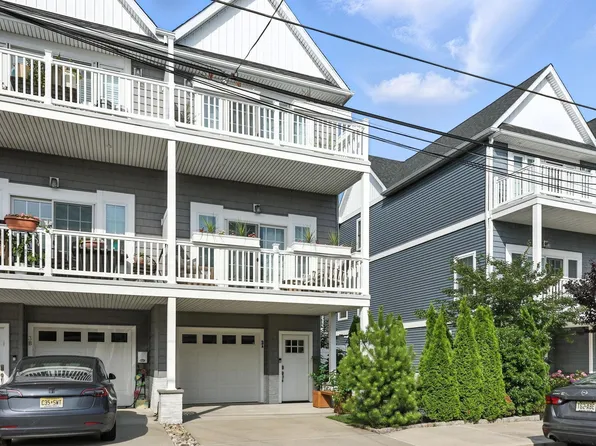 3 N Marion Ave, Ventnor, NJ 08406