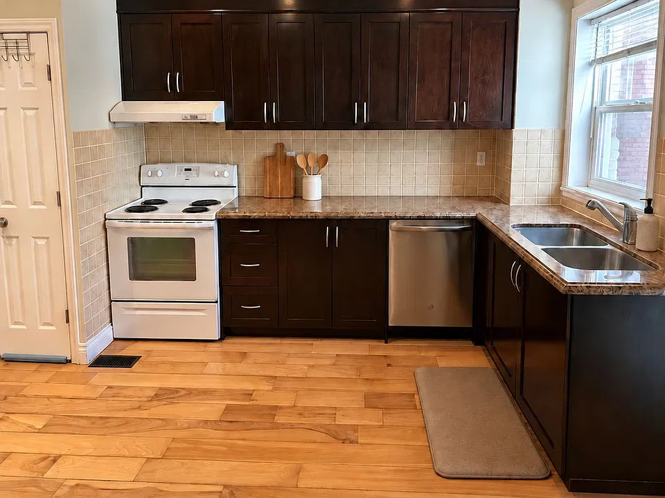84 Runnymede Rd #MAIN