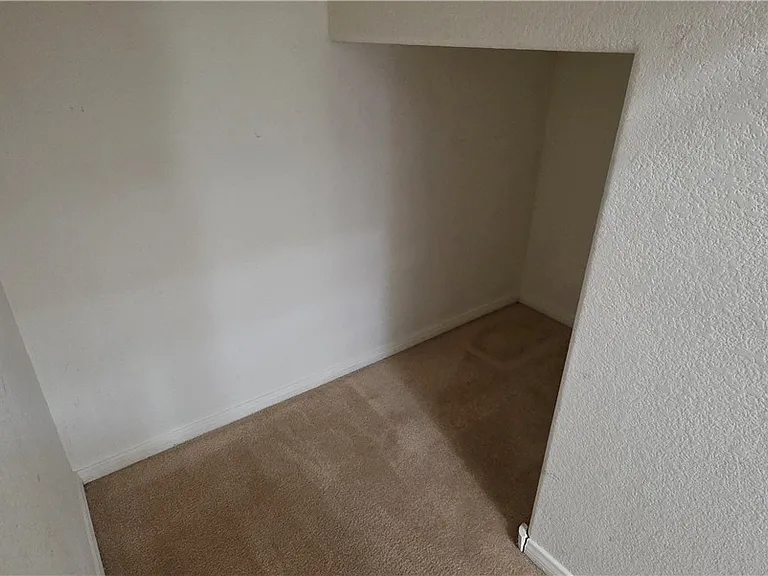 3358 Hillside Garden Dr — Photo 14