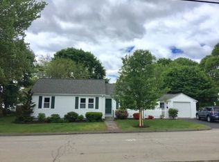 18 Cottage St, Barrington, RI 02806