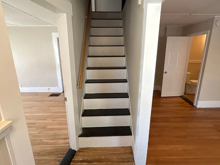 21 Lincoln Street — Photo 2