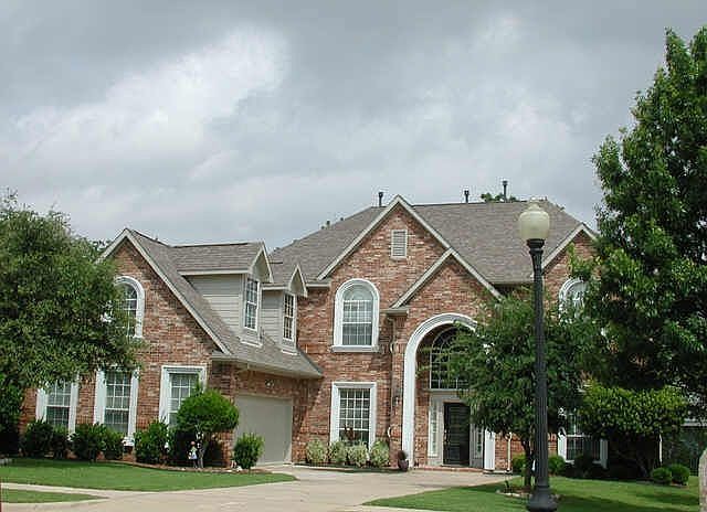 1st image of 3209 Pond View Dr