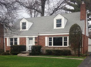 27 Longview Rd, Port Washington, NY 11050