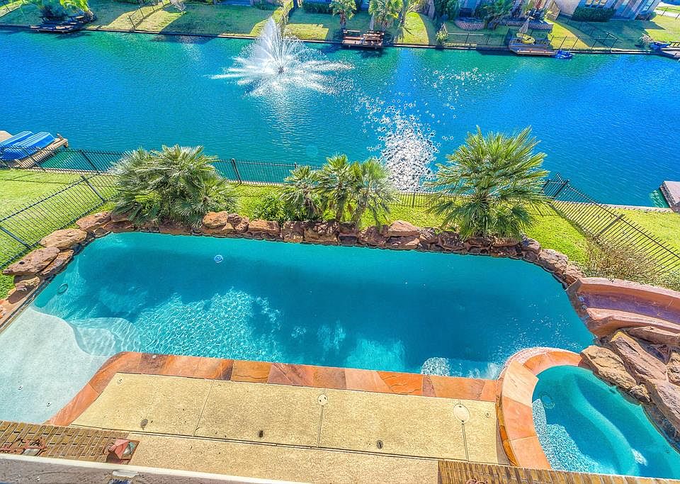 1st image of 18119 Blues Point Dr