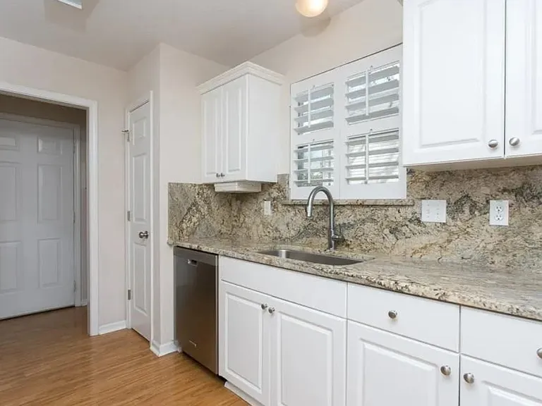 13011 Misty Glen Dr — Photo 7
