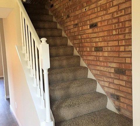 At entrance looking right at staircase
