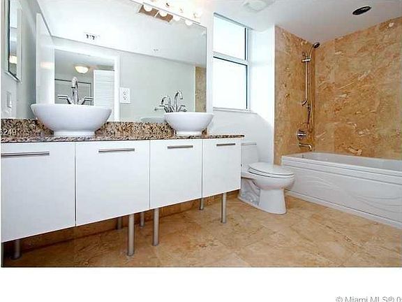 5th image of 41 SE 5th St APT 1417