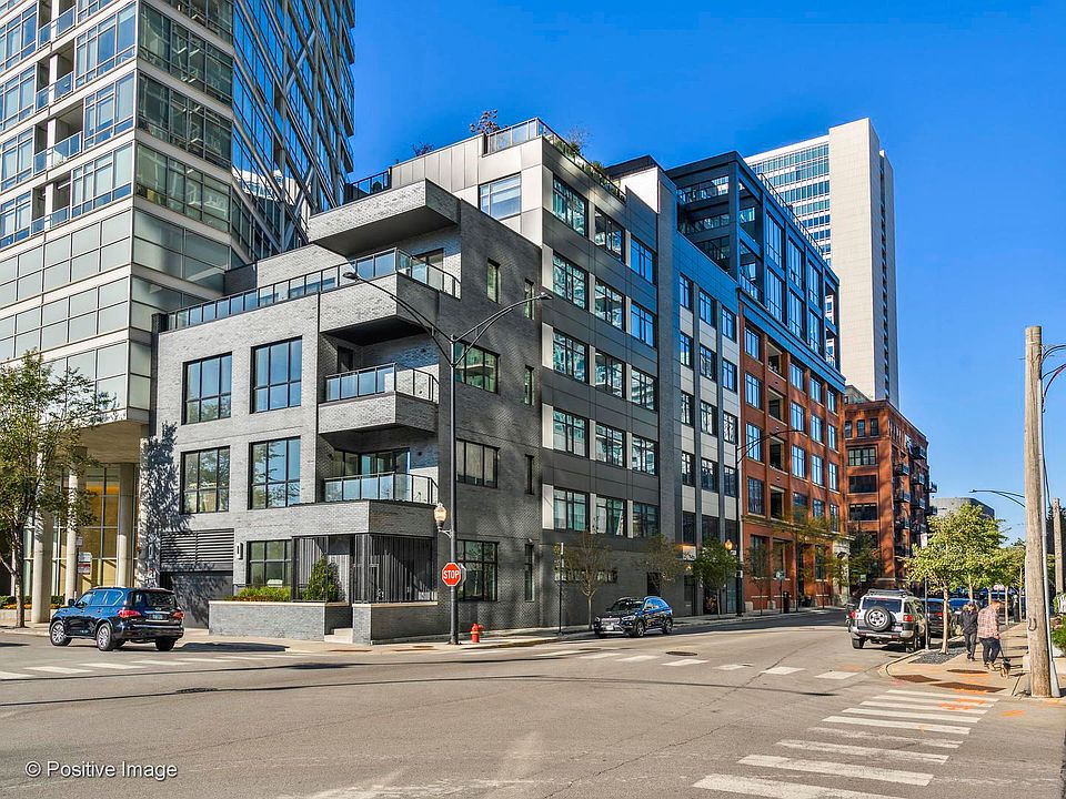 1st image of 668 N Kingsbury St #206