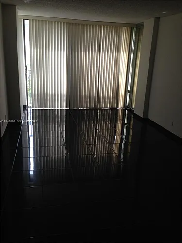 16919 N Bay Rd #514 Photo 1