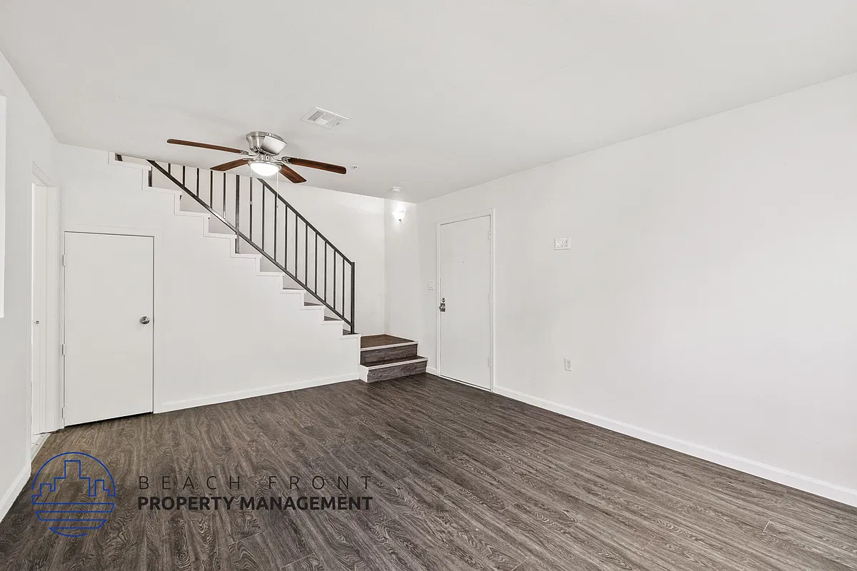 Floor plan 2 Bed 2 Bath