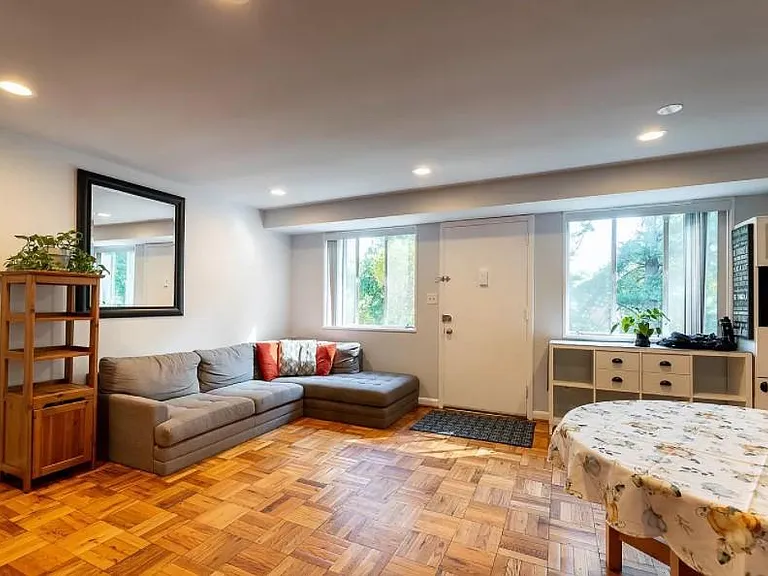 10505 Montrose Ave #2 — Photo 6