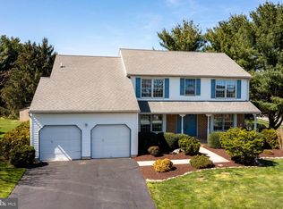203 Ravenwood Rd, Exton, PA 19341