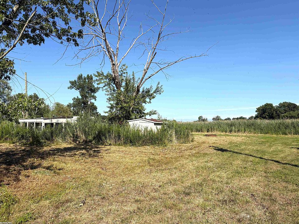 1st image of 2483 Roy Dr