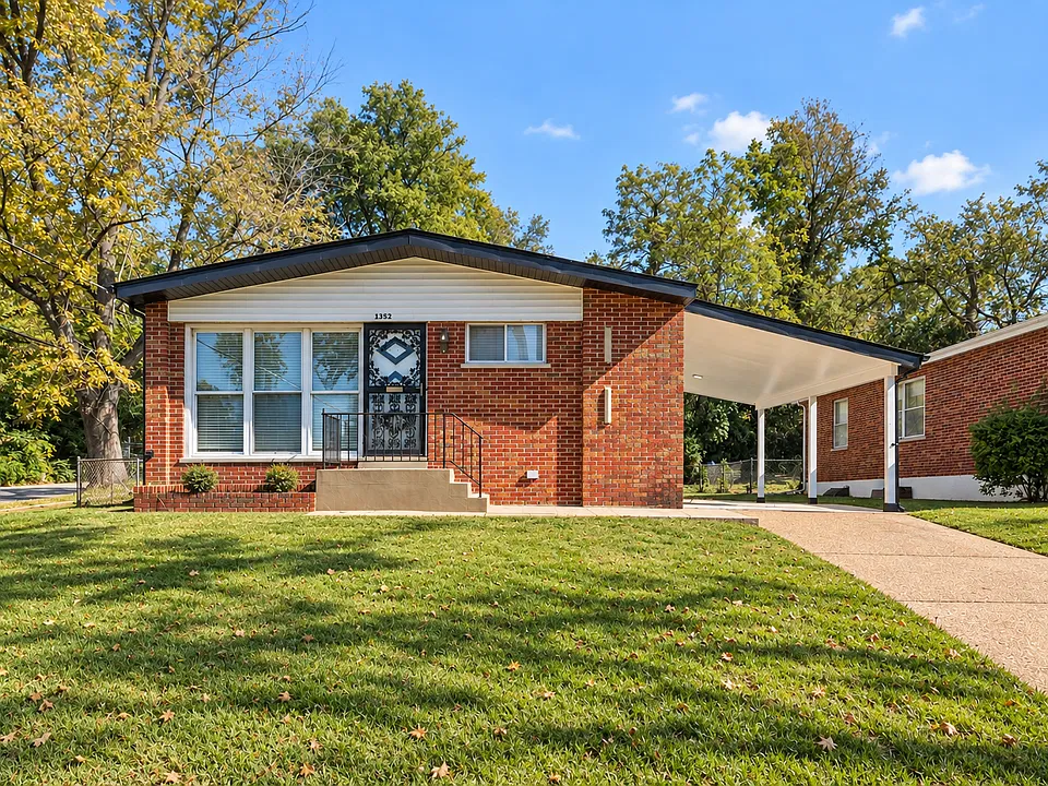 1352 Mendell Dr