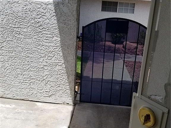 3rd image of 2024 Bavington Dr Unit B