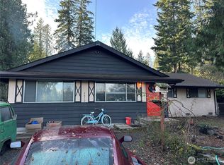 3612 Lakeridge Dr E, Lake Tapps, WA 98391