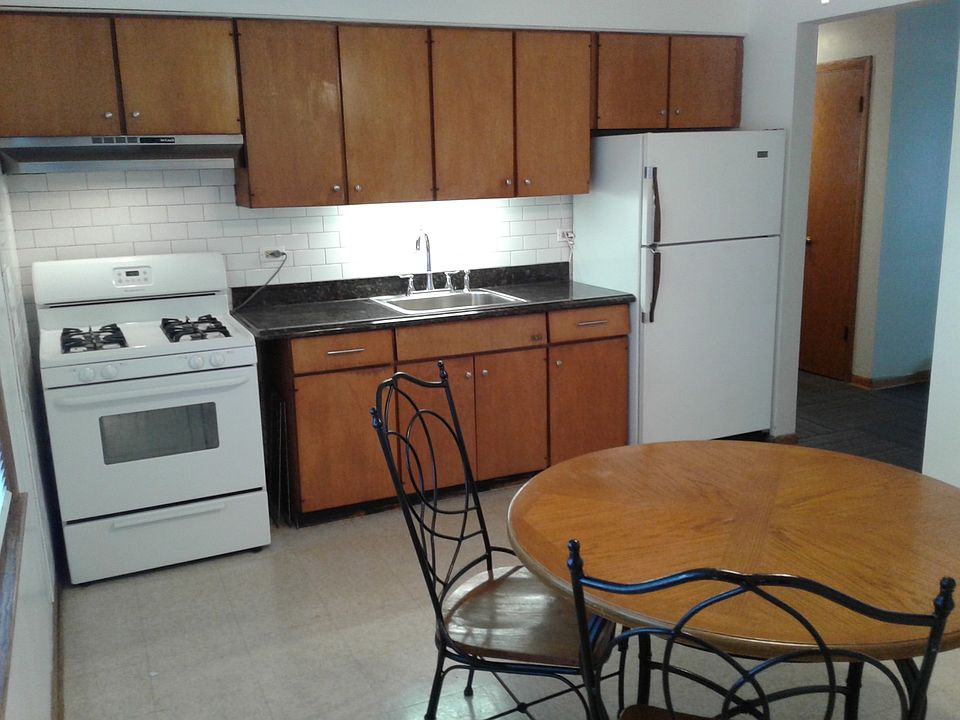 1st image of 1600 1st Ave APT 2E