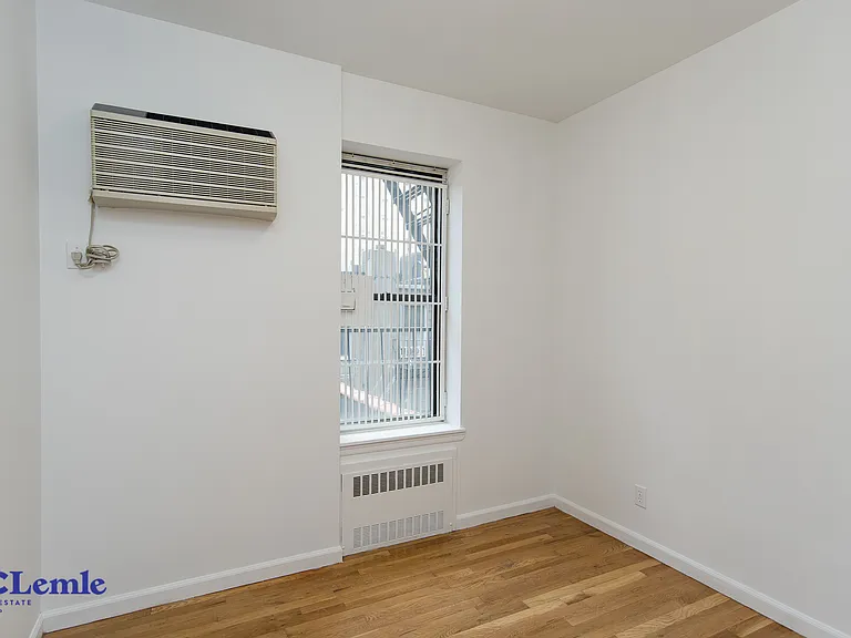 450-452 E 81st St #3RE — Photo 7