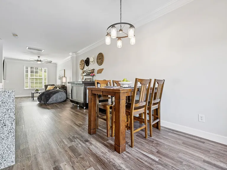 4705 Brighton Village Dr — Photo 8