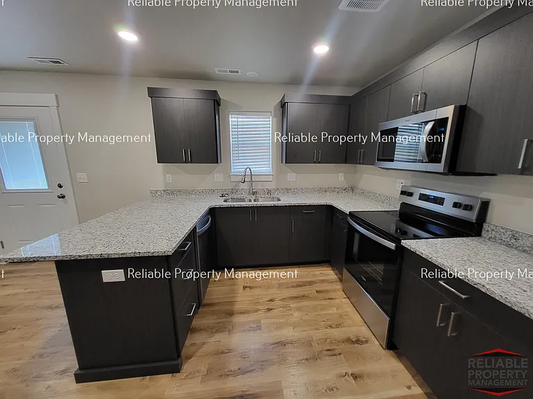 2015 Lawrence Ln #1502 — Photo 2