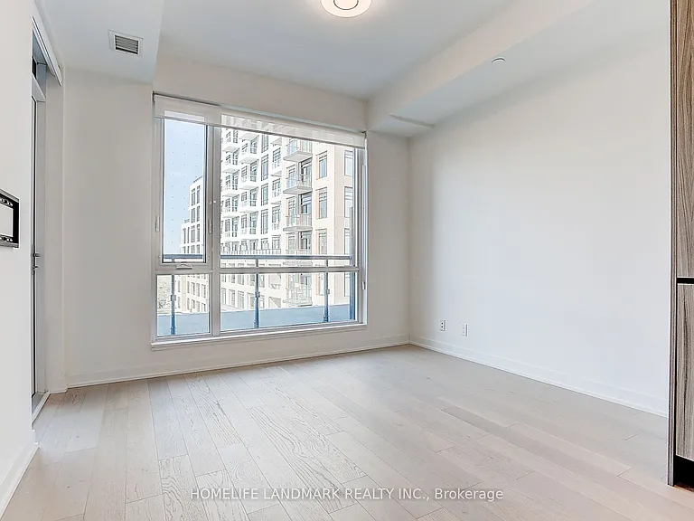 7950 Bathurst St #B-532 — Photo 17