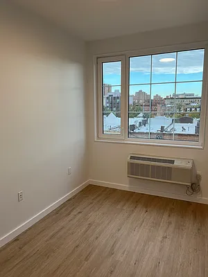 Rented by Nooklyn NYC LLC | media 108