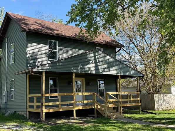 1706 12th St, Viola, IL 61486