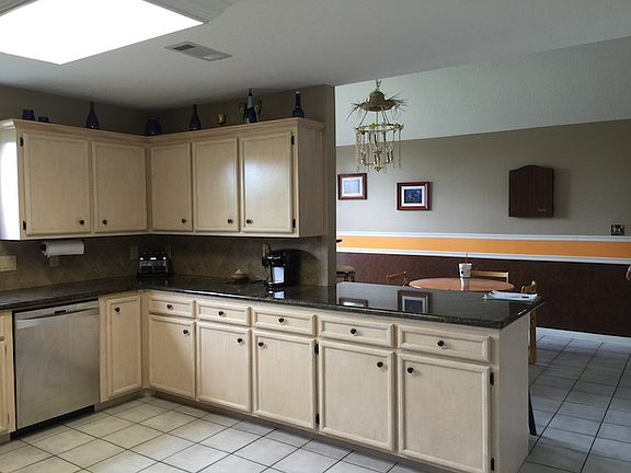 5th image of 7703 Rosewood Dr
