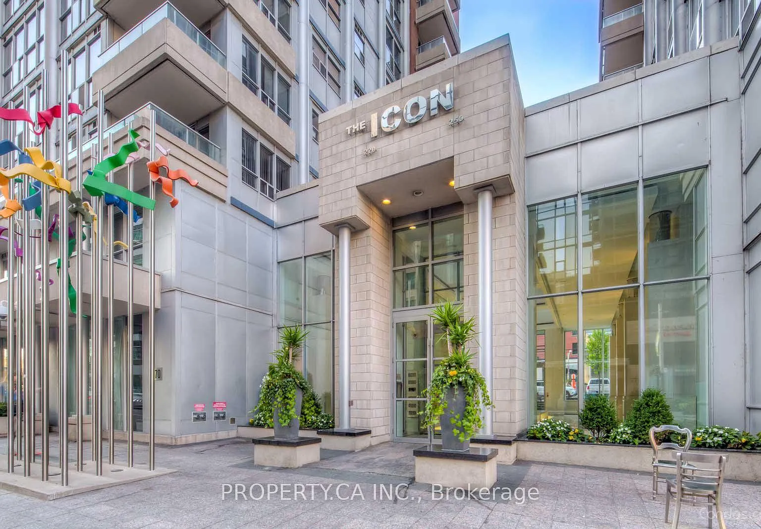 Icon I — Photo 1