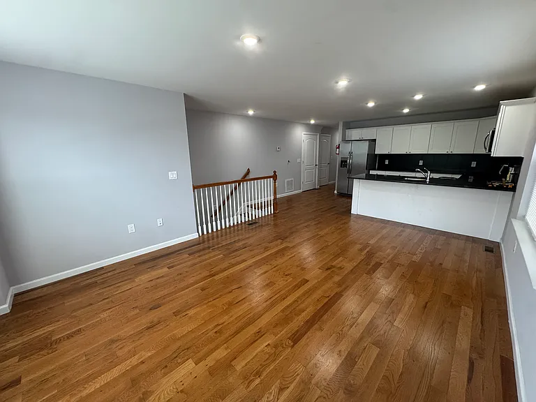 301 N 13th St #1 — Photo 10