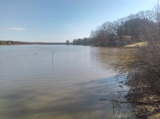 761 W Maplecrest Dr, Sanford, MI 48657