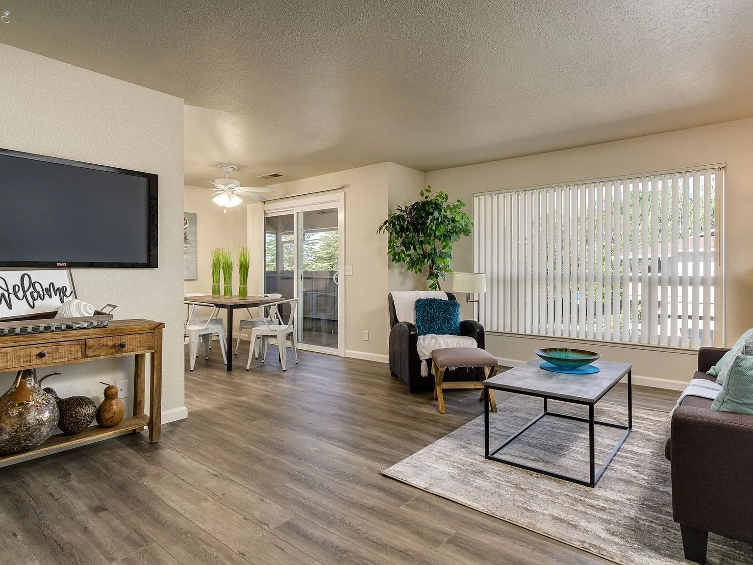 Chico Meadows Apartments — Photo 2