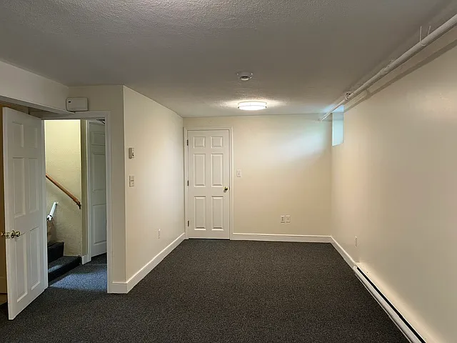 18 Dunstan St #B — Photo 12