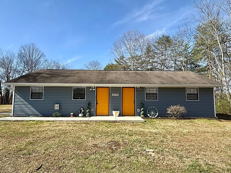 802 Old McGinley Dr — Photo 2
