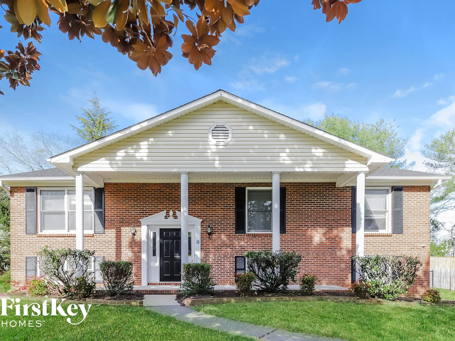 3 bed, 3.0 bath, 1988 sqft, $2,405 — Photo 1