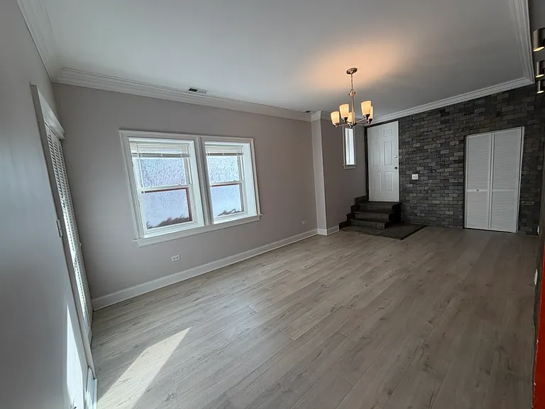 6450 N Troy St #GE — Photo 2