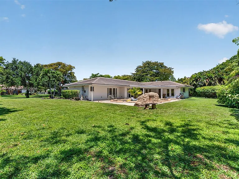 2701 NW 107th Ave — Photo 34