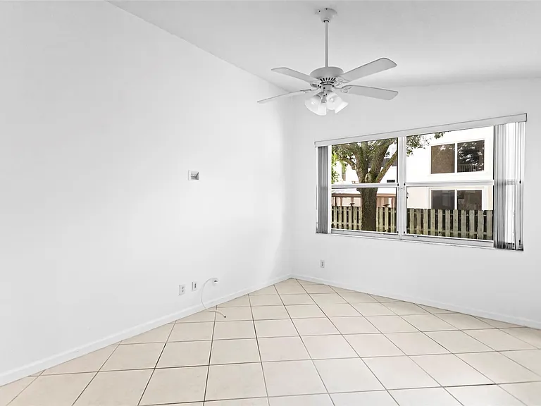 15250 SW 49th Ct — Photo 26