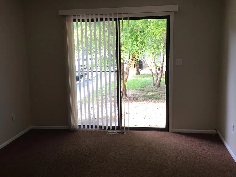 301 SE Claremont St #A — Photo 11
