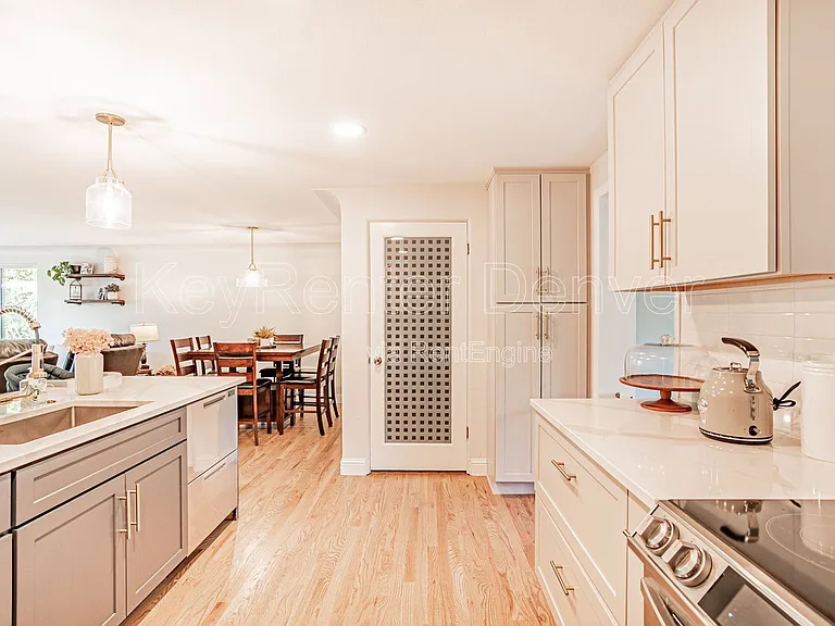9040 W 32nd Ave — Photo 31