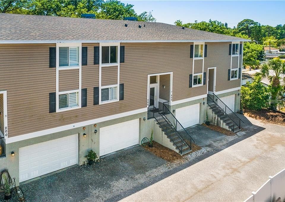 1st image of 635 Michigan Blvd APT 300