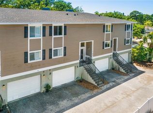 635 Michigan Blvd APT 300, Dunedin, FL 34698