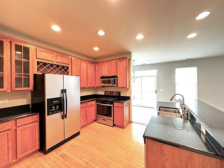 24252 Leski Ln — Photo 2