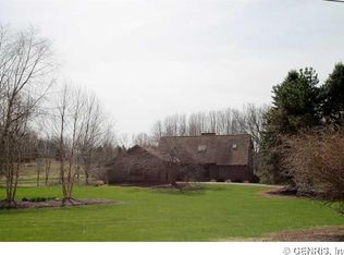 54 Sheldon Rd, Honeoye Falls, NY 14472