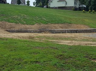 25 Berkshire Dr, Morgantown, WV 26508