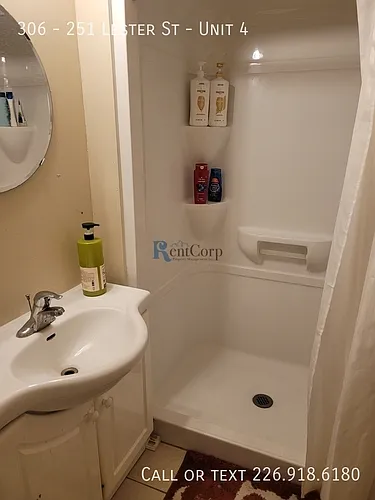 306 Lester St #4 Photo 1