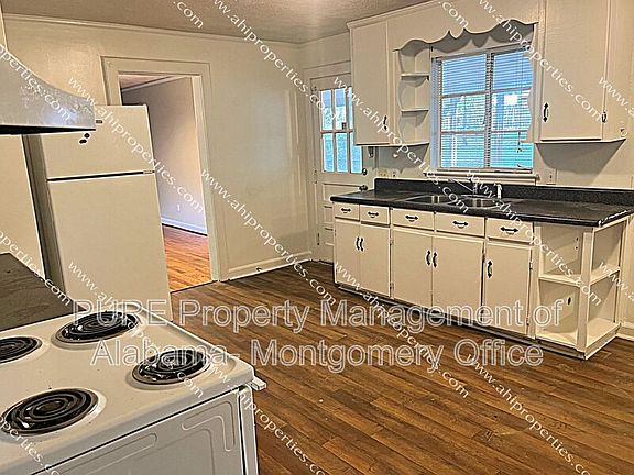 5th image of 4260 Camellia Dr